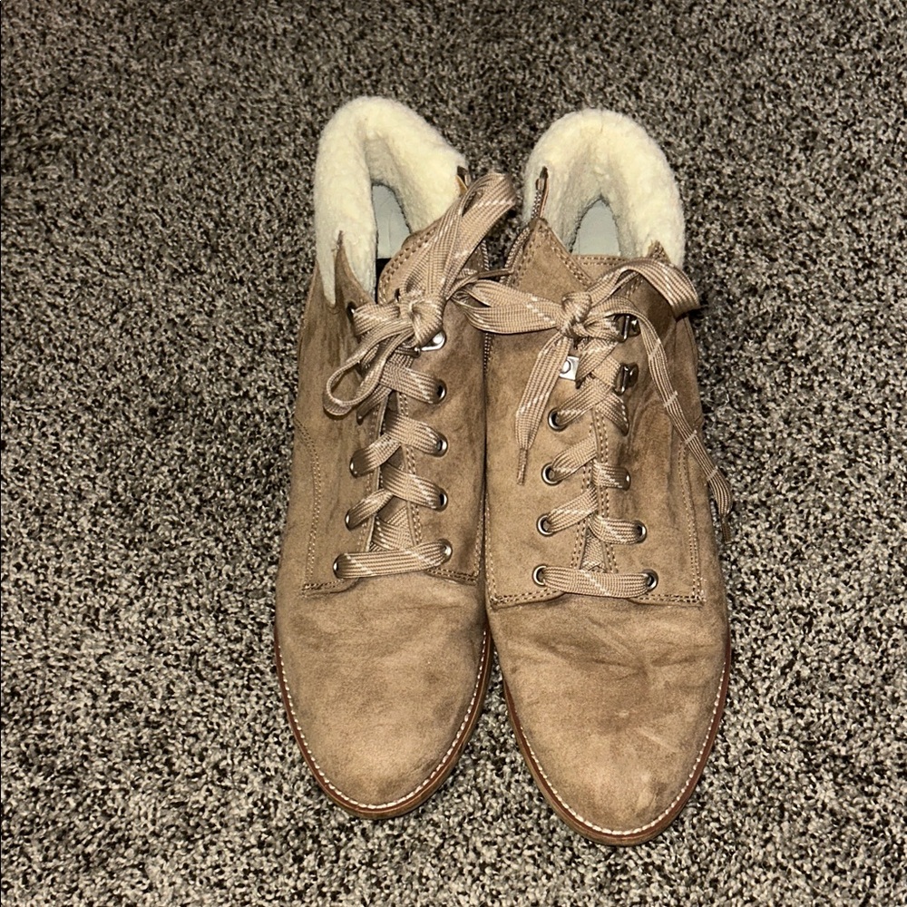 Dolce Vita Tan Lace Up Boots